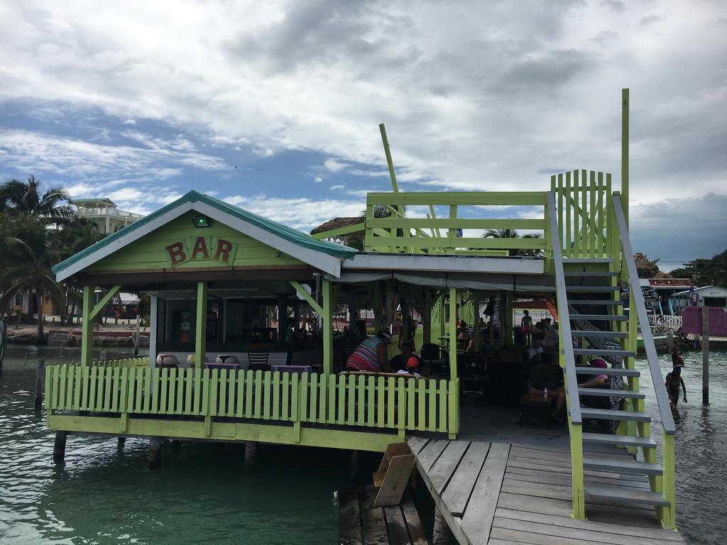 Mara'S Place Hotel Caye Caulker Esterno foto